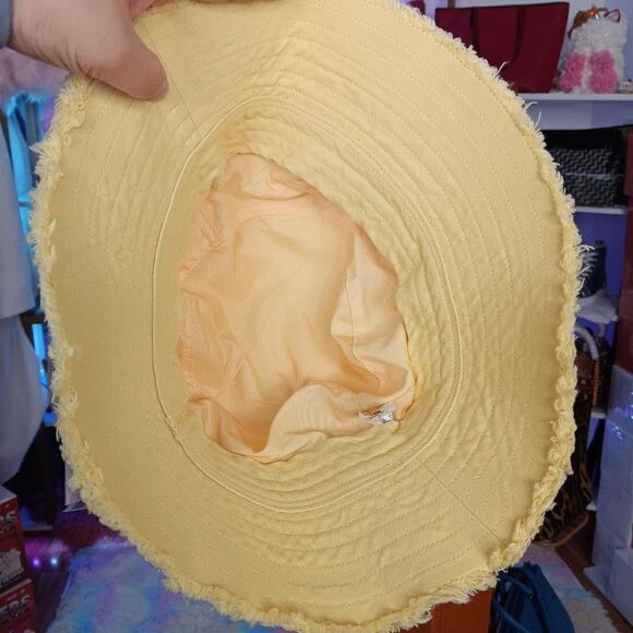 Pop Mart PopLand Mokoko Yellow Pink Plush Bucket Hat main image 4